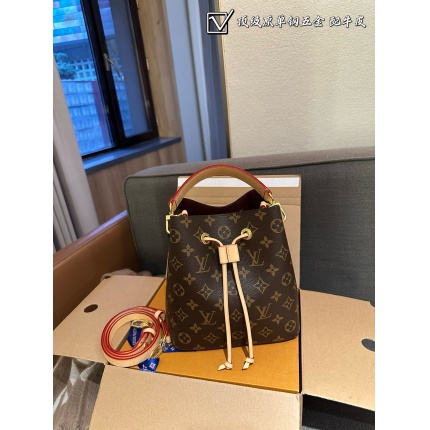 Cheap Louis Vuitton AAA Quality Handbags in 231197, $90 USD- [IB231197] - Replica Louis Vuitton AAA Quality Handbags