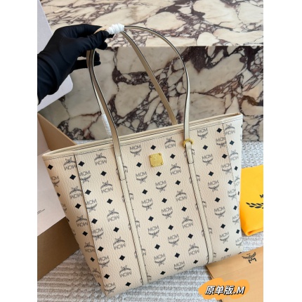 MCM aaa quality Handbags in 231210
