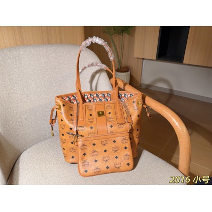 MCM aaa quality Handbags in 231223