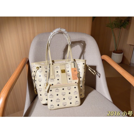 MCM aaa quality Handbags in 231224