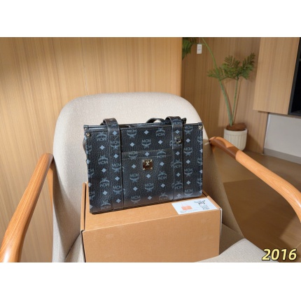 MCM aaa quality Handbags in 231227