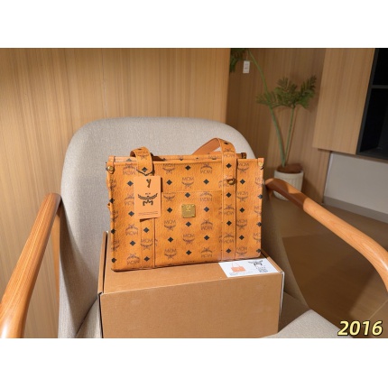 MCM aaa quality Handbags in 231228