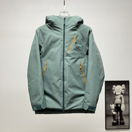 ARC TERYX Jackets for Men in 231374