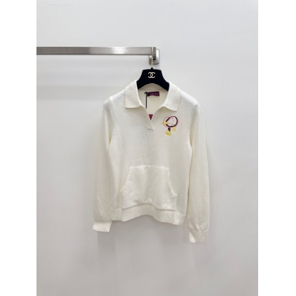 Gucci Sweaters for Women in 231411