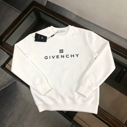 Givenchy Hoodies for Men in 232190