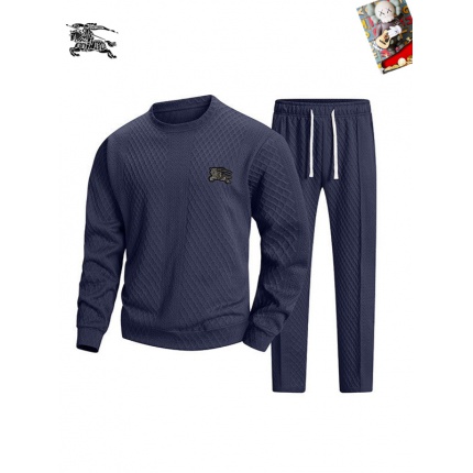 Burberry Tracksuits for Men in 232807