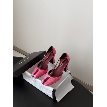 Chanel Loafers For Women in 233008