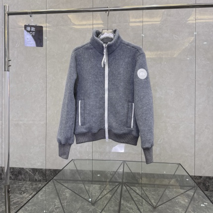 Canada Goose Down Jackets for Women in 233267