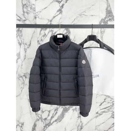 Moncle Thick Coats For Men in 233465