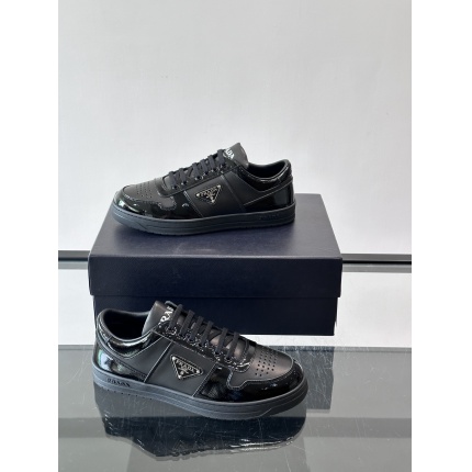 Prada Sneakers For Men in 233643