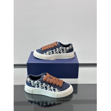 Dior Sneakers in 233656