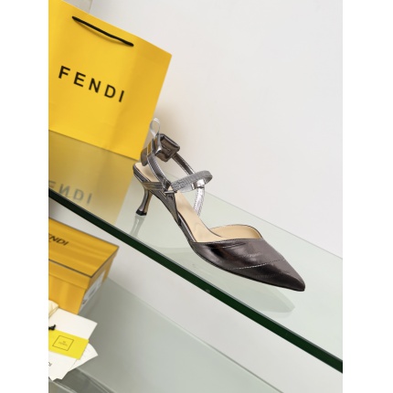 Fendi Slippers For Women in 234426