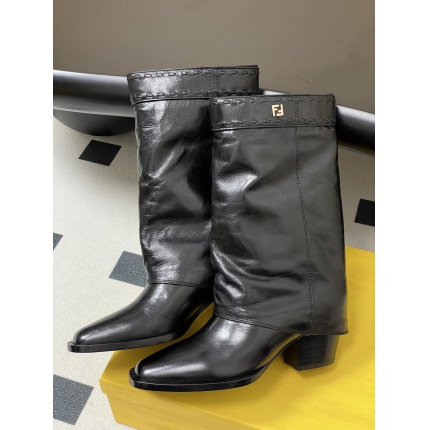 Fendi Boots For Women in 234467