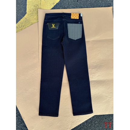 Louis Vuitton Jeans for Men in 234724