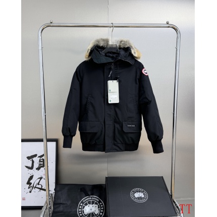 Canada Goose Down Jackets for Men in 234744