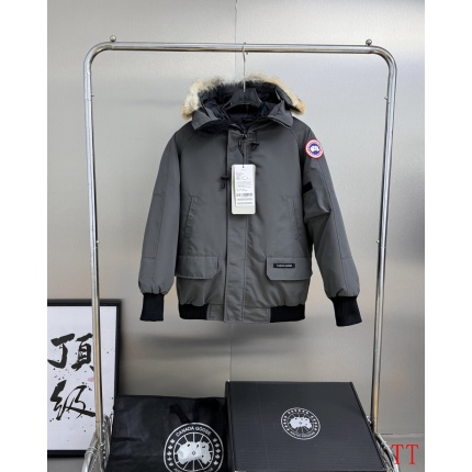 Canada Goose Down Jackets for Men in 234746