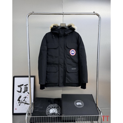 Canada Goose Down Jackets for Men in 234750