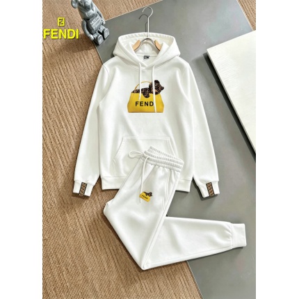 Fendi Tracksuits for Men in 234953