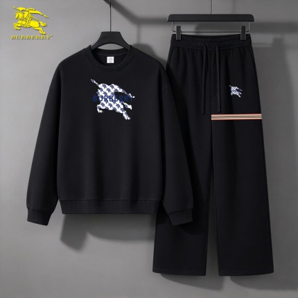 Burberry Tracksuits for Men in 235188