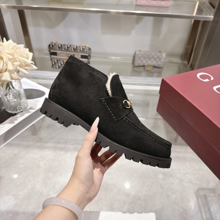 Gucci Boots For Women in 235651