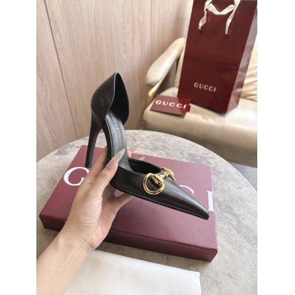 Gucci Loafers And Drivers For Men in 235669