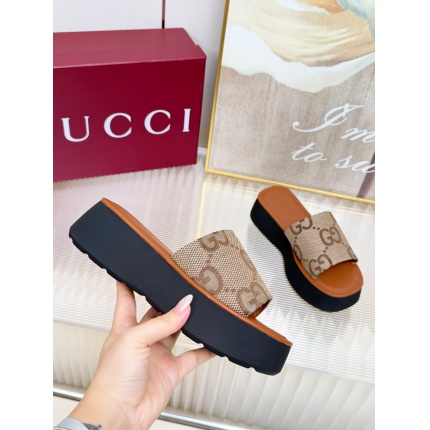 Cheap Gucci Slippers For Women in 235706, $70 USD- [IB235706] - Replica Gucci Slippers For Women