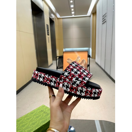 Cheap Gucci Slippers For Women in 235751, $70 USD- [IB235751] - Replica Gucci Slippers For Women