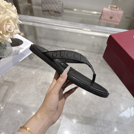 Cheap Gucci Slippers For Men in 235753, $70 USD- [IB235753] - Replica Gucci Slippers For Men