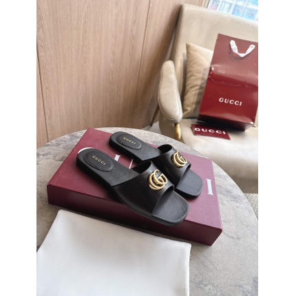 Gucci Slippers For Women in 235787