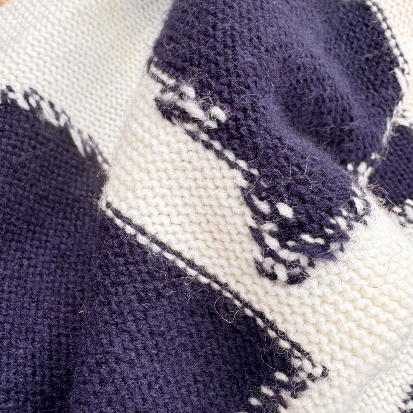 Cheap Dior Sweaters for Men in 228991, $140 USD- [IB228991] - Replica Dior Sweaters for Men