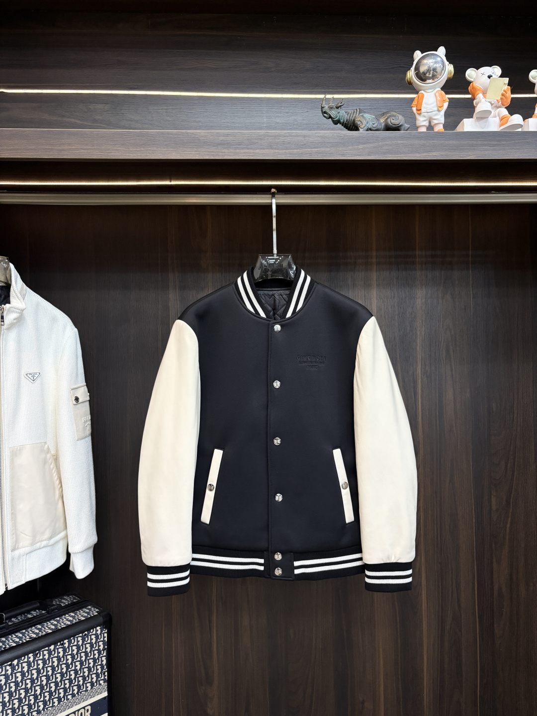 Cheap Givenchy  Jackets for Men in 229150, $190 USD- [IB229150] - Replica Givenchy  Jackets for Men