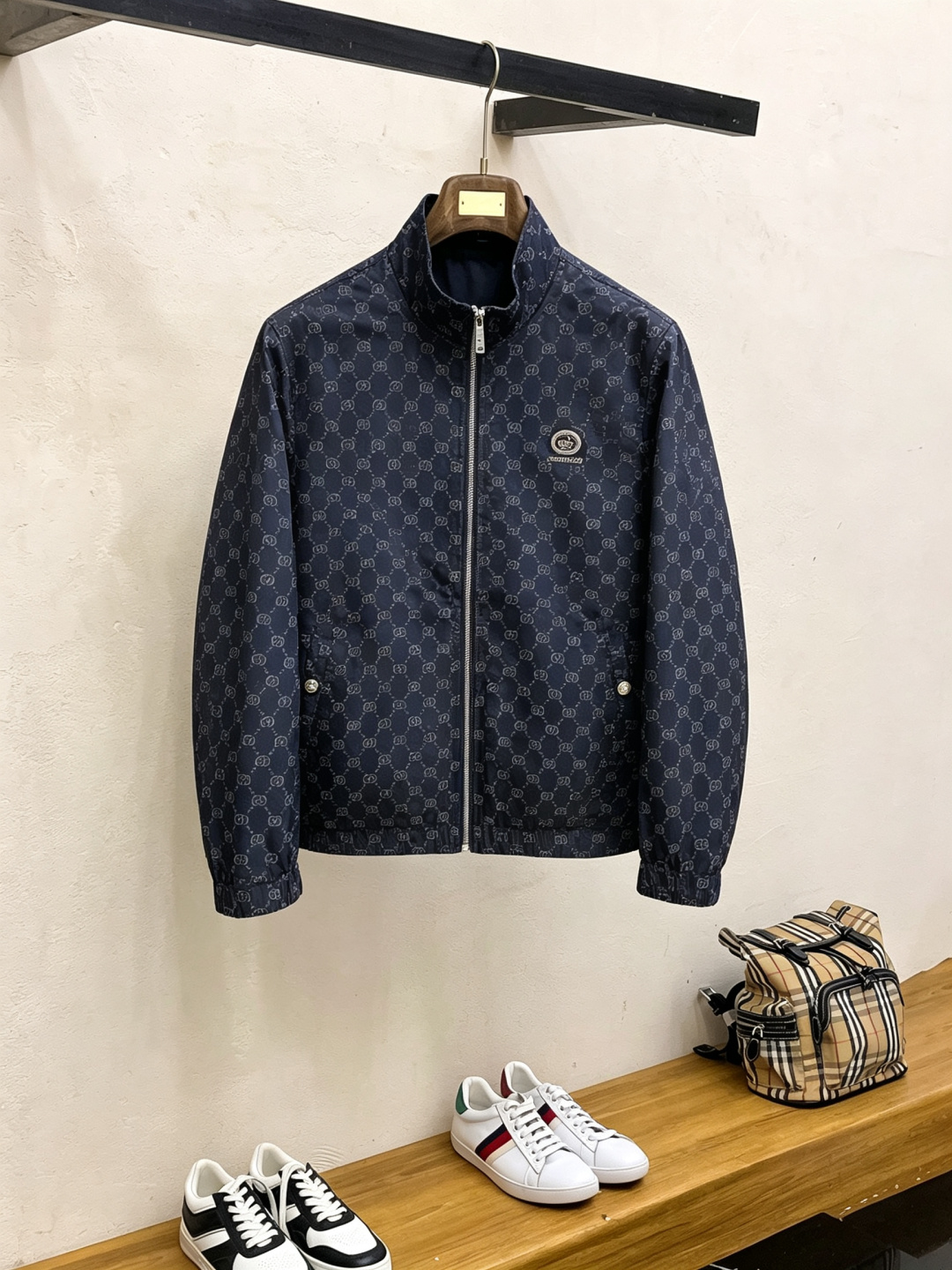 Cheap Gucci Thin Jackets For Men in 229163, $120 USD- [IB229163] - Replica Gucci Thin Jackets For Men