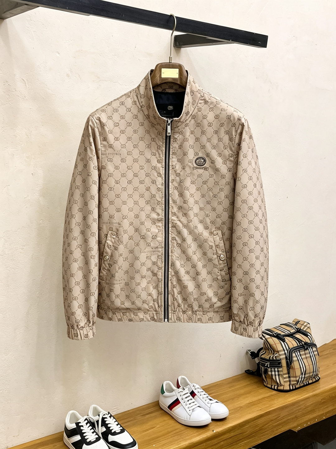 Cheap Gucci Thin Jackets For Men in 229164, $120 USD- [IB229164] - Replica Gucci Thin Jackets For Men