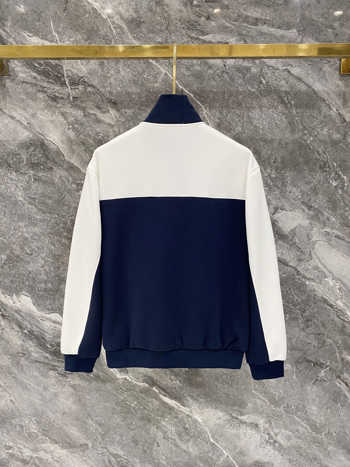 Cheap Gucci Tracksuits for Men in 229175, $100 USD- [IB229175] - Replica Gucci Tracksuits for Men