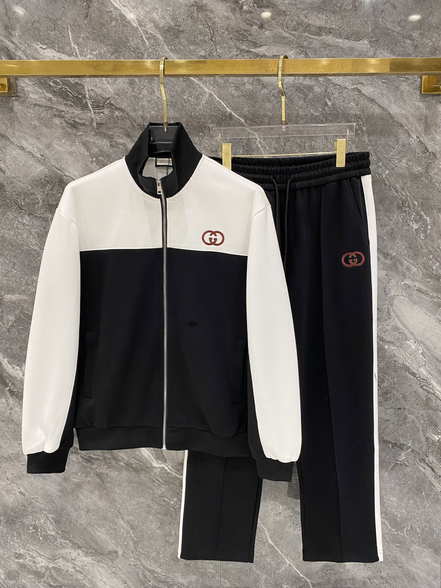 Cheap Gucci Tracksuits for Men in 229176, $100 USD- [IB229176] - Replica Gucci Tracksuits for Men