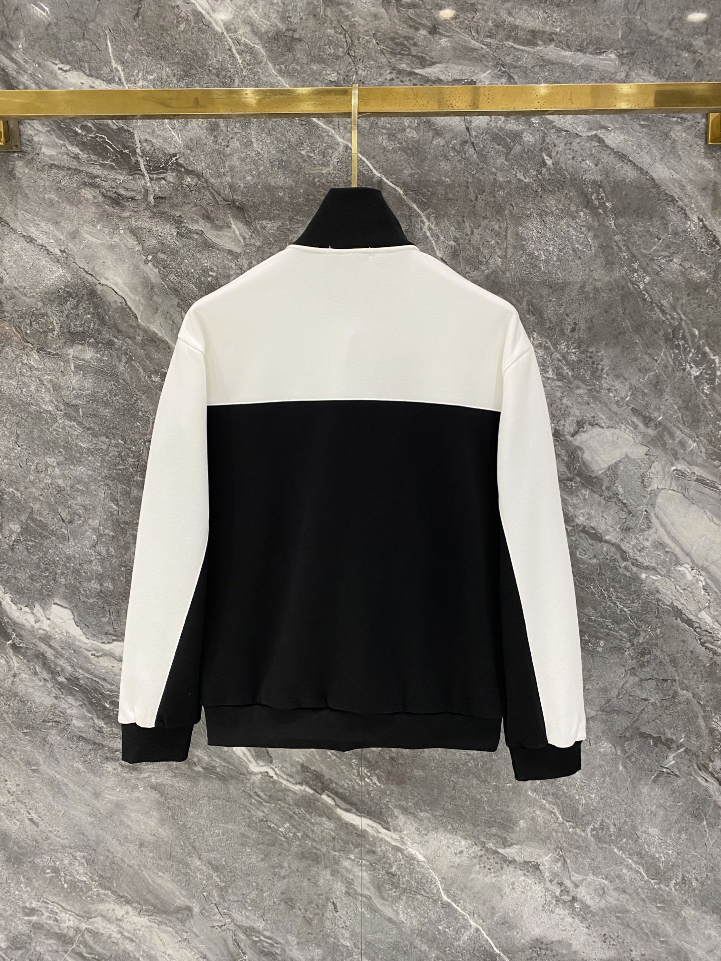 Cheap Gucci Tracksuits for Men in 229176, $100 USD- [IB229176] - Replica Gucci Tracksuits for Men