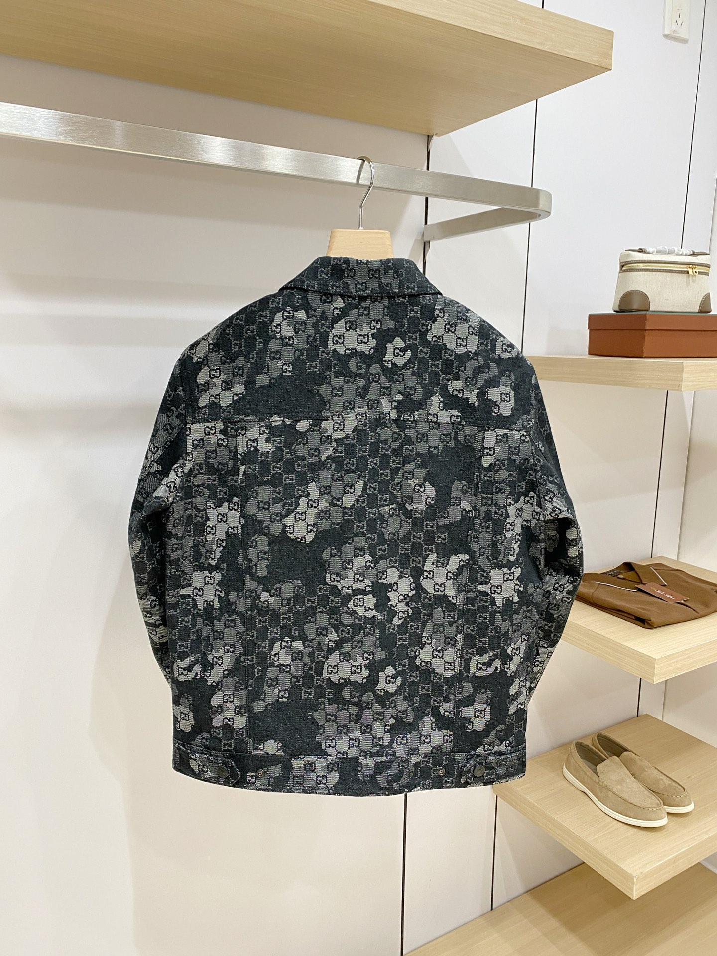 Cheap Gucci Jeans Jackets For Men in 229178, $155 USD- [IB229178] - Replica Gucci Jeans Jackets For Men
