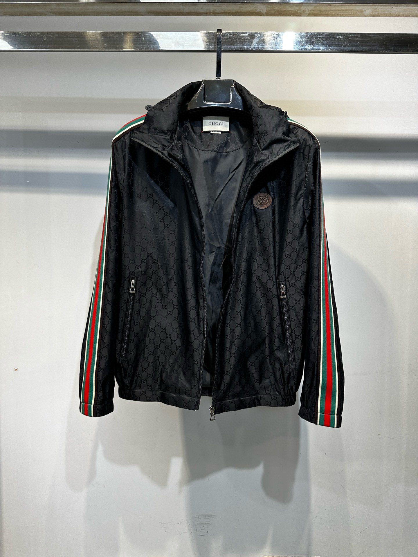 Cheap Gucci Thin Jackets For Men in 229183, $95 USD- [IB229183] - Replica Gucci Thin Jackets For Men