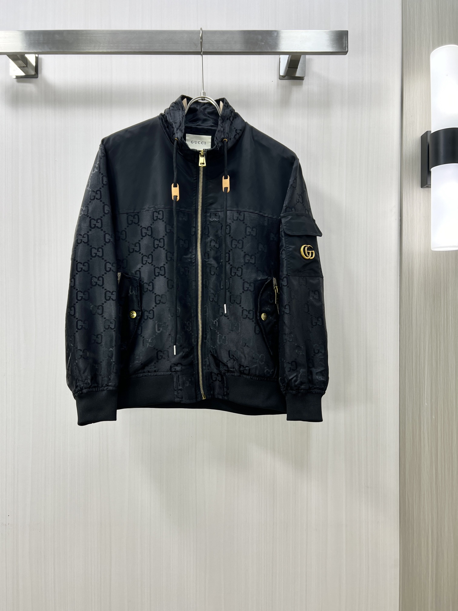 Cheap Gucci Thin Jackets For Men in 229185, $100 USD- [IB229185] - Replica Gucci Thin Jackets For Men