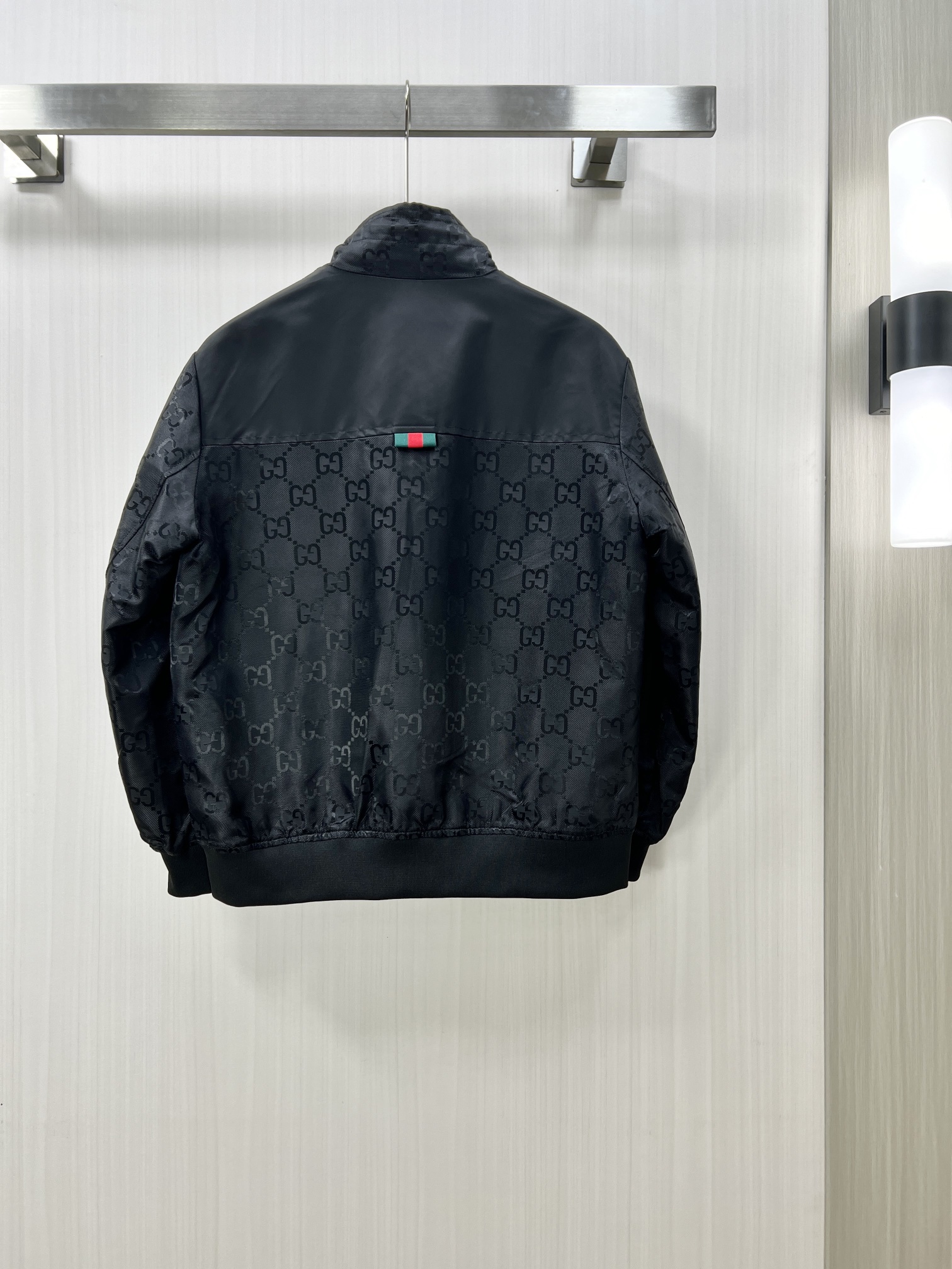 Cheap Gucci Thin Jackets For Men in 229185, $100 USD- [IB229185] - Replica Gucci Thin Jackets For Men