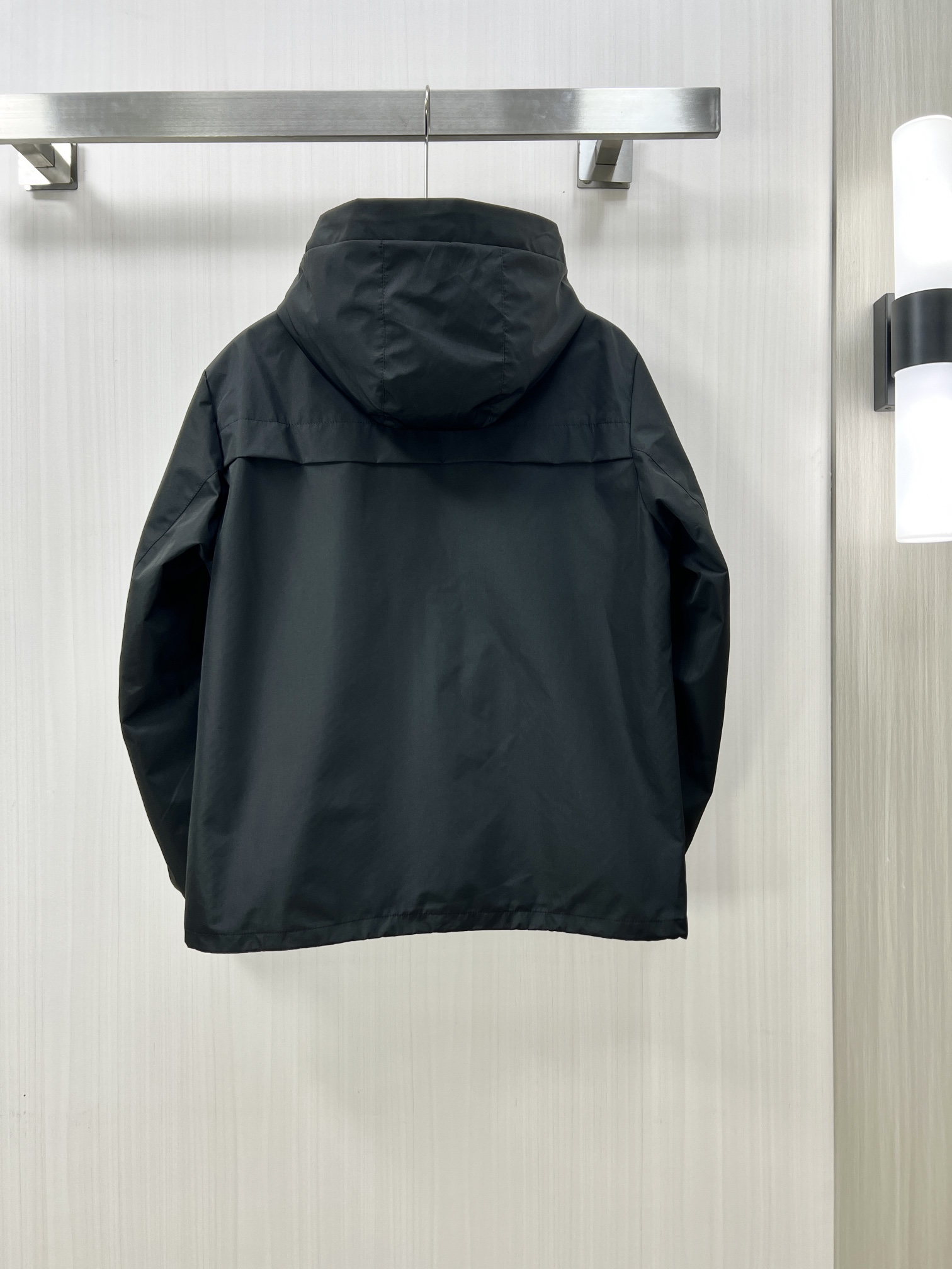 Cheap Gucci Thin Jackets For Men in 229186, $100 USD- [IB229186] - Replica Gucci Thin Jackets For Men