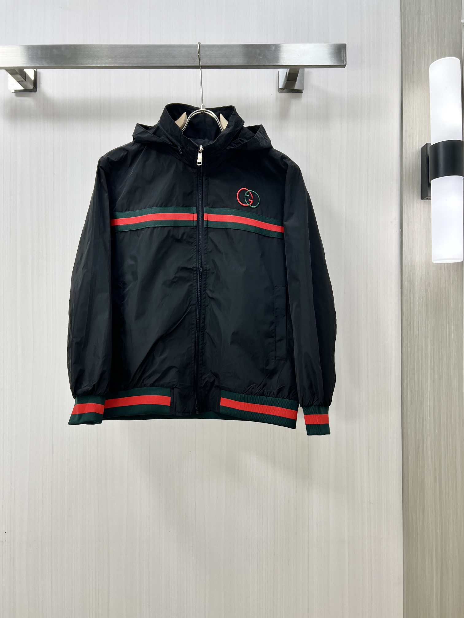 Cheap Gucci Thin Jackets For Men in 229188, $100 USD- [IB229188] - Replica Gucci Thin Jackets For Men