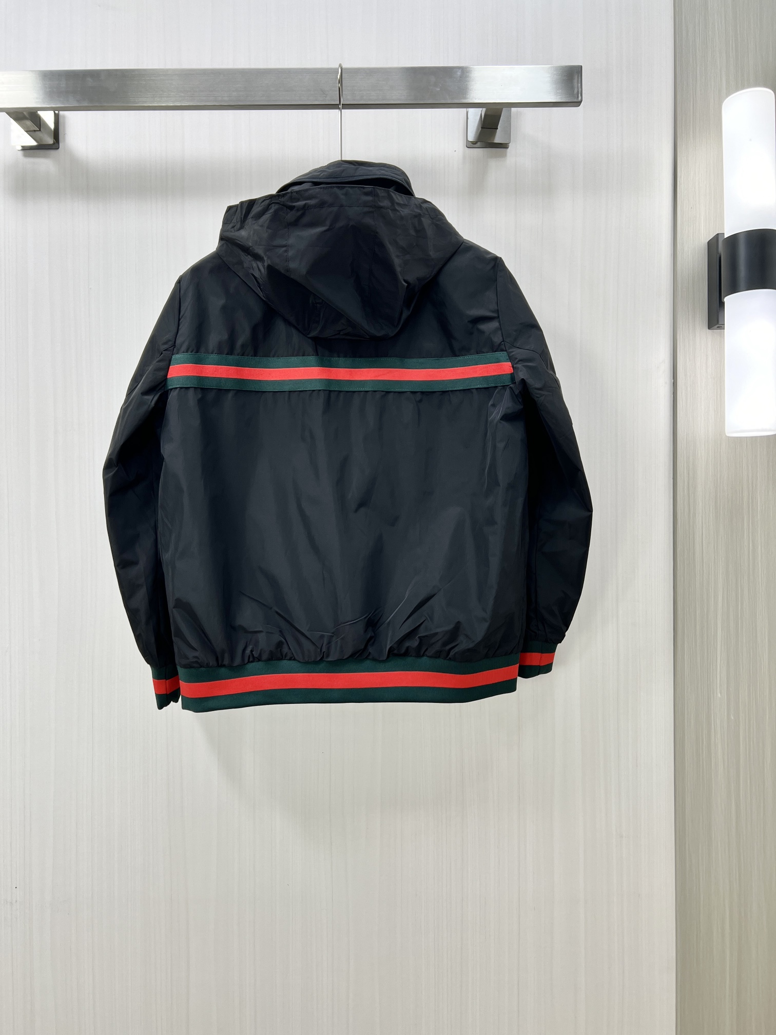 Cheap Gucci Thin Jackets For Men in 229188, $100 USD- [IB229188] - Replica Gucci Thin Jackets For Men