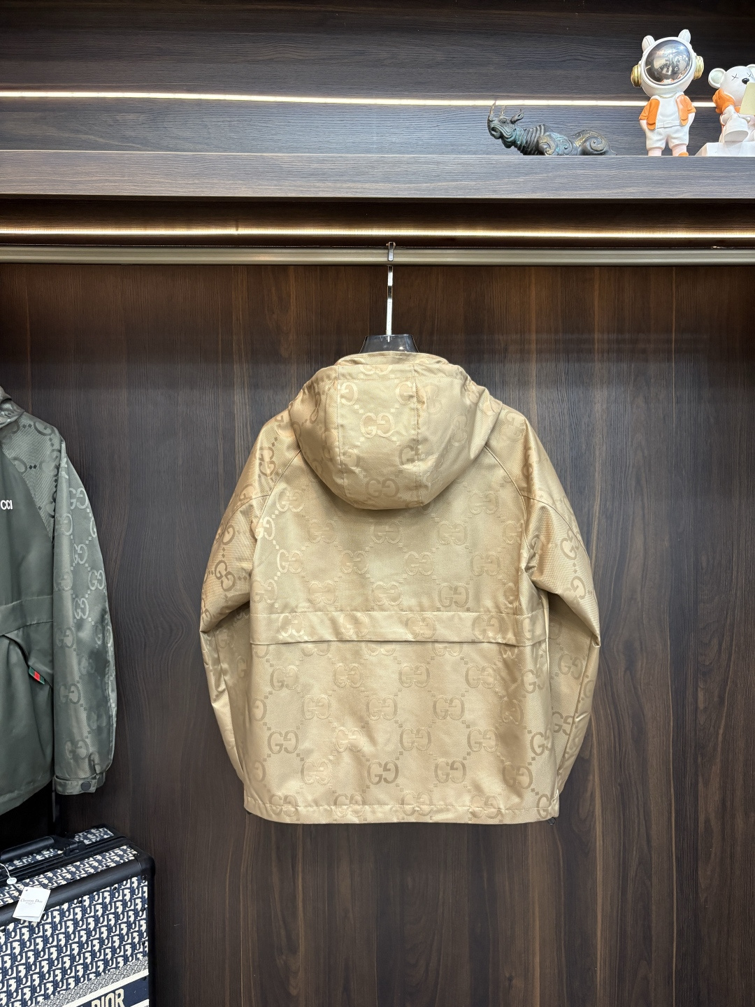 Cheap Gucci Thin Jackets For Men in 229202, $135 USD- [IB229202] - Replica Gucci Thin Jackets For Men