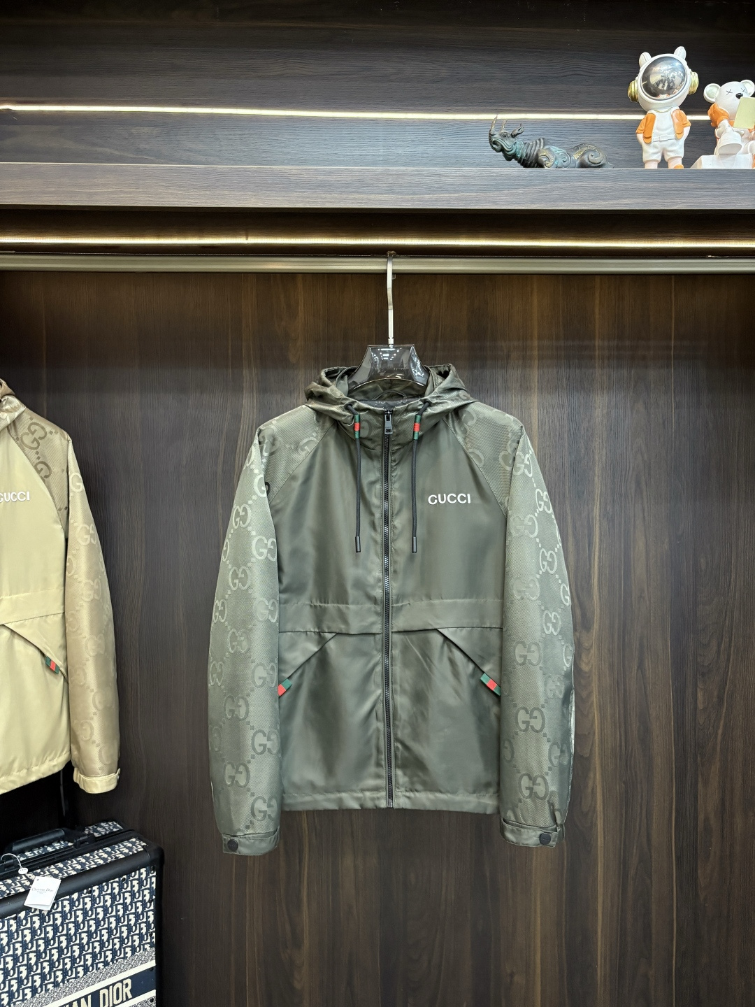 Cheap Gucci Thin Jackets For Men in 229203, $135 USD- [IB229203] - Replica Gucci Thin Jackets For Men