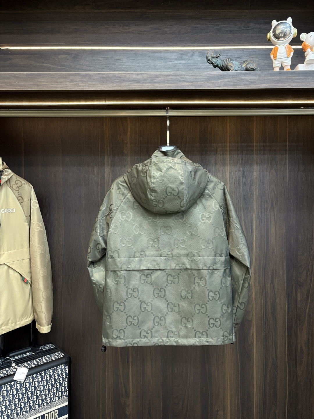 Cheap Gucci Thin Jackets For Men in 229203, $135 USD- [IB229203] - Replica Gucci Thin Jackets For Men