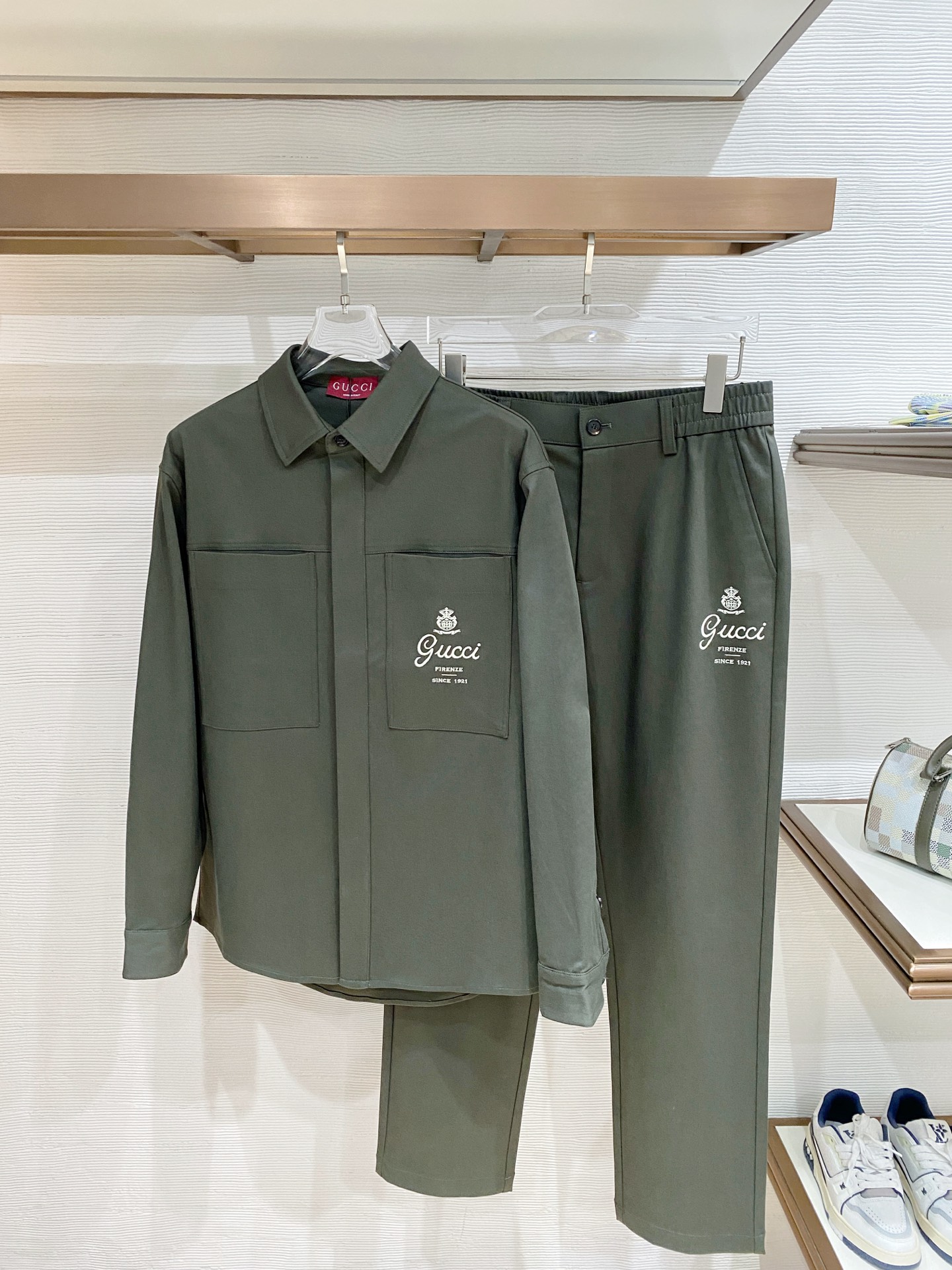 Cheap Gucci Tracksuits for Men in 229208, $195 USD- [IB229208] - Replica Gucci Tracksuits for Men