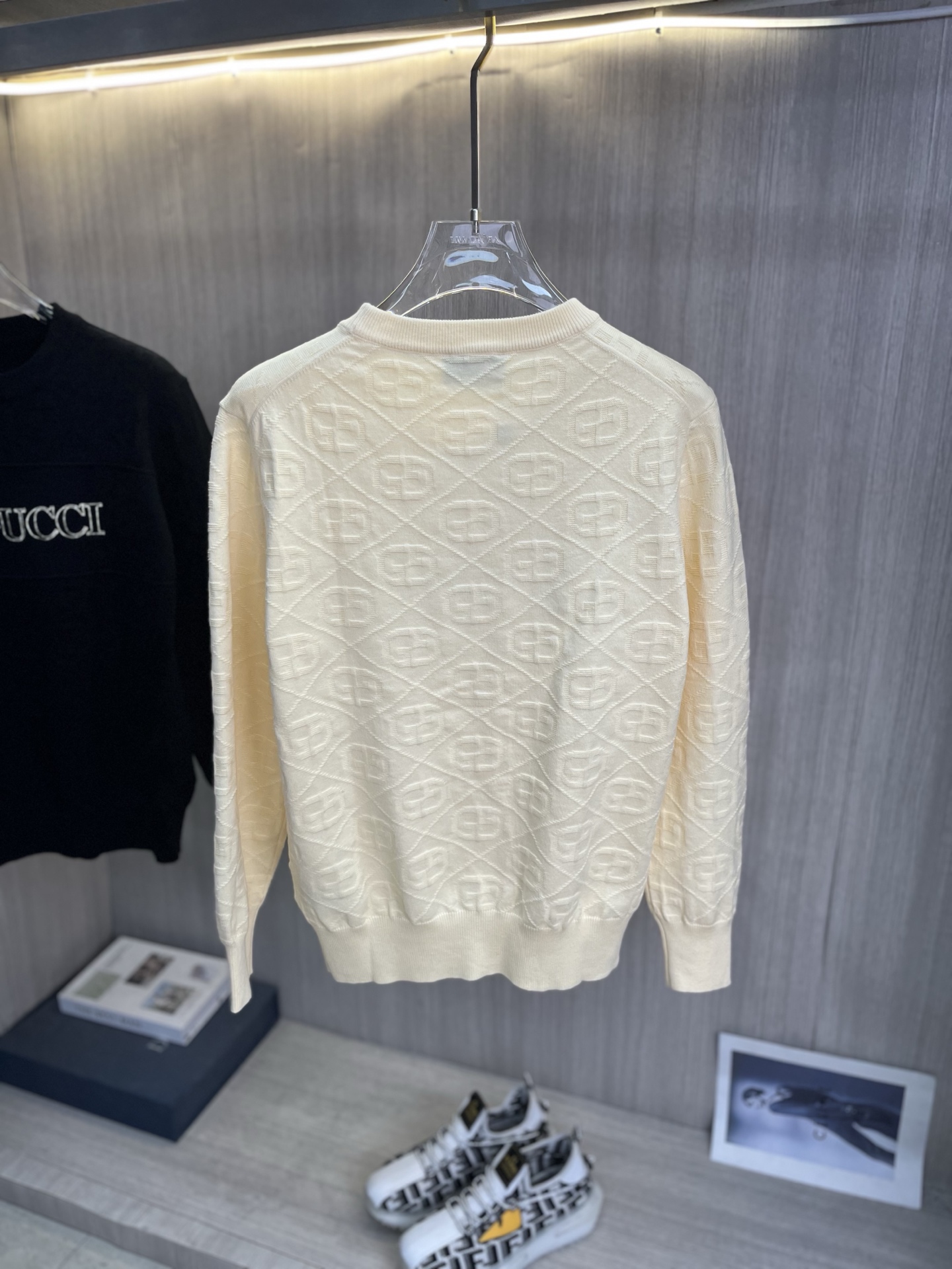 Cheap Gucci Sweaters for Men in 229221, $70 USD- [IB229221] - Replica Gucci Sweaters for Men
