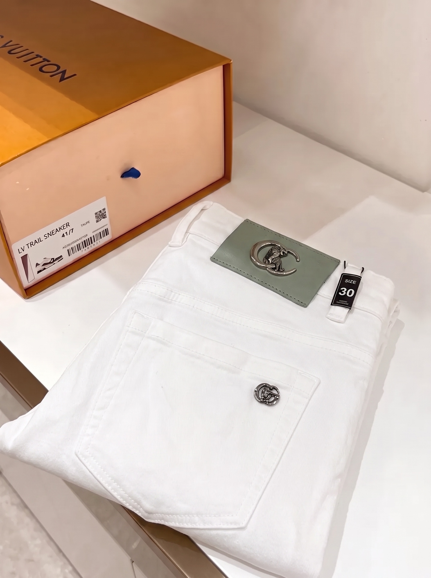 Cheap Gucci Jeans for Men in 229297, $60 USD- [IB229297] - Replica Gucci Jeans for Men