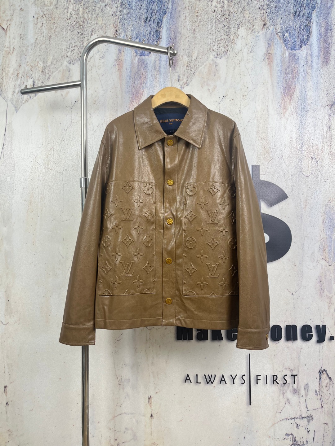 Cheap Louis Vuitton Thin Jackets For Men in 229451, $115 USD- [IB229451] - Replica Louis Vuitton Thin Jackets For Men